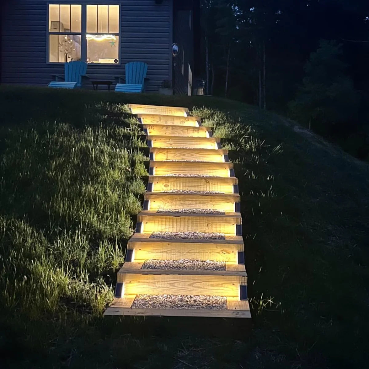 Velora™ Outdoor Glow — תאורת מדרגות סולארית יוקרתית